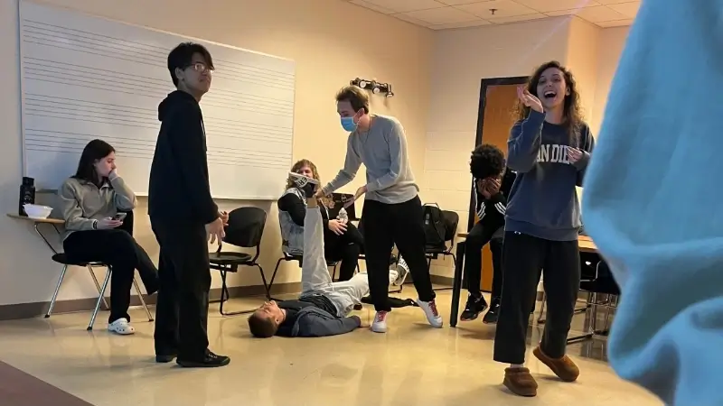 senior year elective improv class